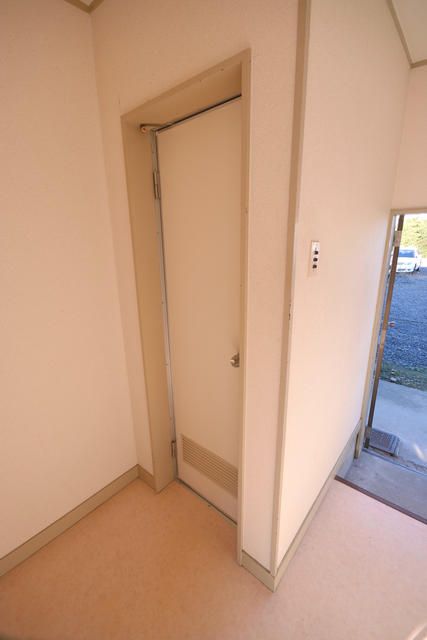 1K Apartment for Rent in Koriyama, Fukushima - 20,000 Yen - Thumbnail 2