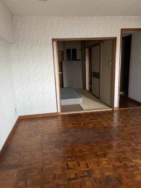 Rivage Isawa 2LDK Resort Condo for Sale in Yamanashi - Thumbnail 2