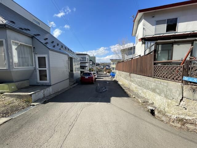 4LDK House with Large Garden for Sale in Hakodate, Hokkaido - Thumbnail 3