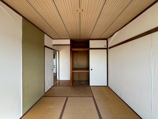 4DK Corner Apartment for Sale in Konosu with Mount Fuji Views - Thumbnail 3