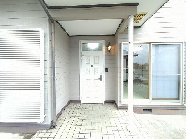 Renovated 4DK House in Hitachiota, Ibaraki - 97m2 - Thumbnail 2
