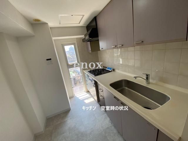 3DK Apartment for Sale in Bunkyo, Tokyo with 3.39% Yield - Thumbnail 4