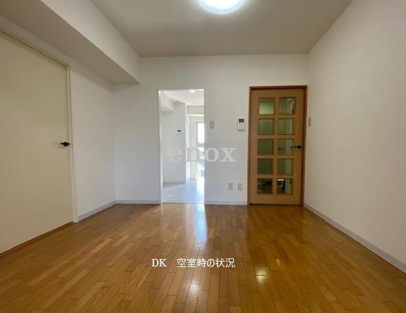 3DK Apartment for Sale in Bunkyo, Tokyo with 3.39% Yield - Thumbnail 3