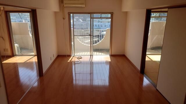3SK Apartment for Sale in Nobeoka, Miyazaki - Pet Friendly - Thumbnail 4