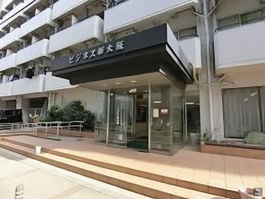 Osaka Investment Apartment Near Shin-Osaka Station with 11.32% Yield - Thumbnail 3