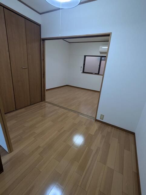 2K Apartment for Rent near Asakayama Station, Sakai, Osaka - Thumbnail 4