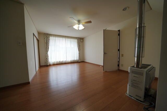 4LDK Detached House for Sale in Asahikawa, Hokkaido - Thumbnail 3