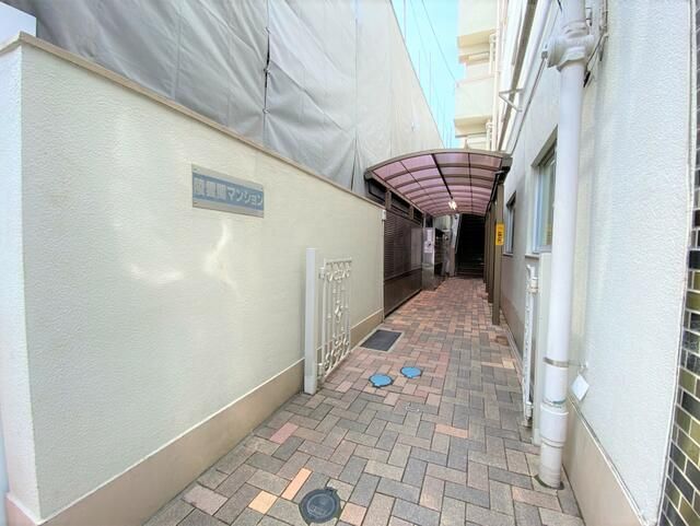 1LDK Apartment for Sale in Mitaka, Tokyo - Dual Balconies - Thumbnail 3