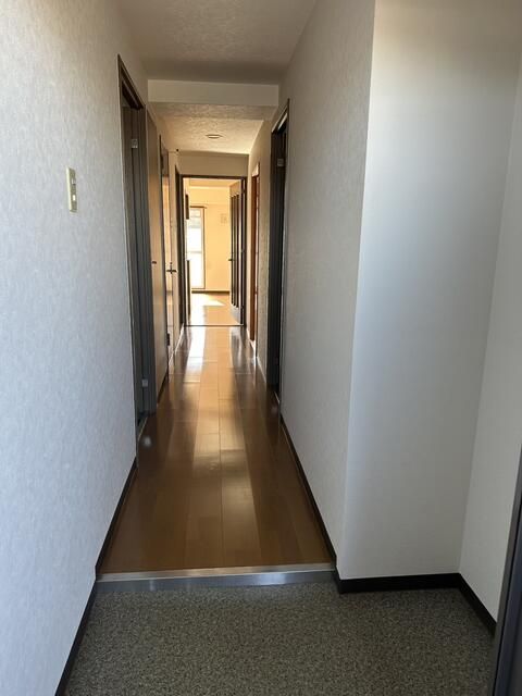 3LDK Apartment for Sale in Sakurai, Nara - 10 Min Walk to Station - Thumbnail 4