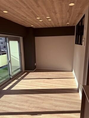 Renovated 2LDK Apartment Near Senkawa Station, Toshima, Tokyo - Thumbnail 2