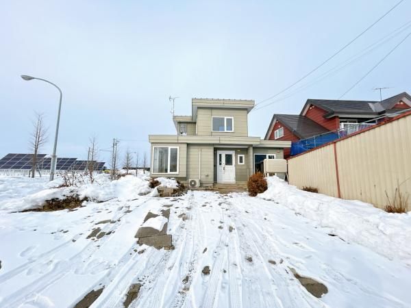 Renovated 4SLDK House in Otofuke, Hokkaido - Corner Lot, 3 Parking - Thumbnail 2