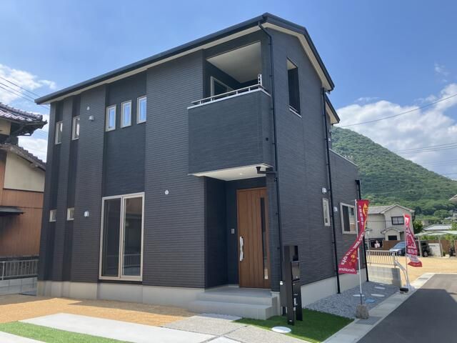 New 4LDK House for Sale in Marugame, Kagawa - Thumbnail 2