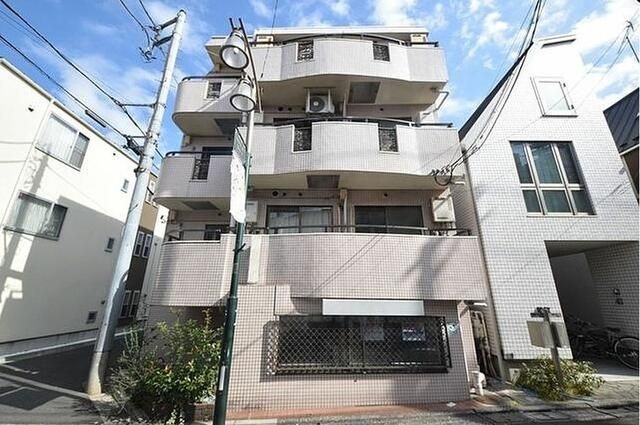 Renovated 2DK Apartment for Sale in Suginami, Tokyo - Image 1