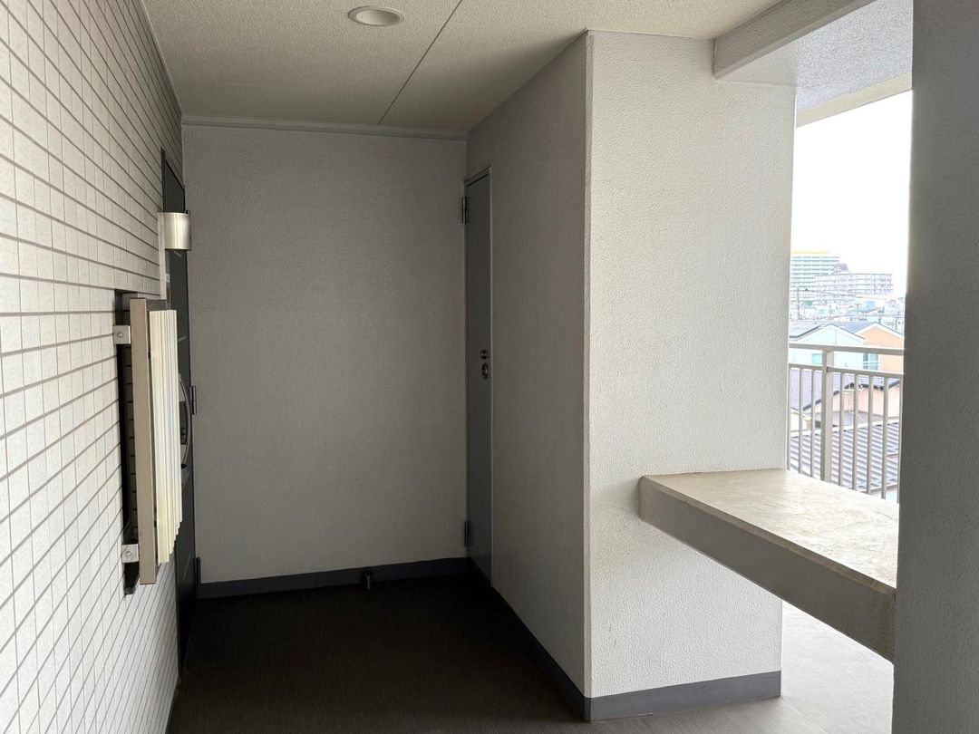 2LDK Apartment for Sale in Sumida, Tokyo with Skytree View - Thumbnail 4