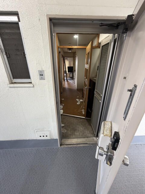 1DK Apartment for Sale near Kumed Station, Kishiwada Osaka - Thumbnail 2