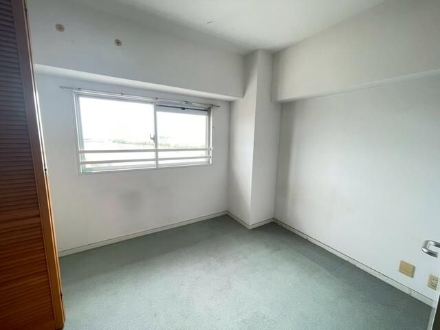 3LDK Apartment for Sale in Kaizuka, Osaka - High Floor Views - Thumbnail 4