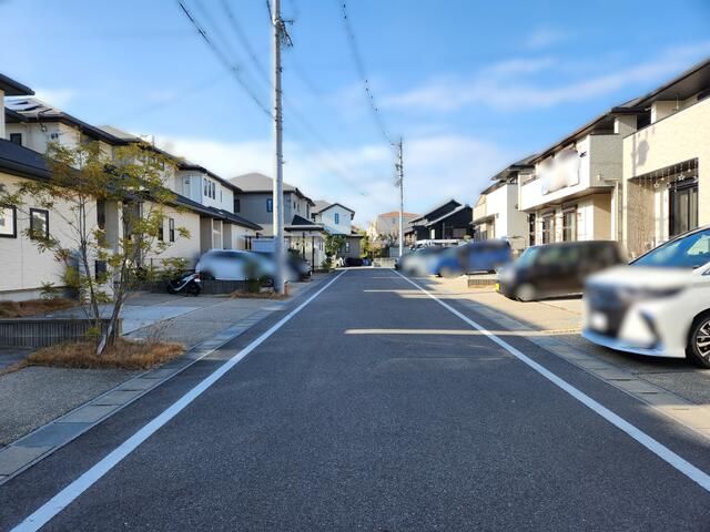 High-Spec 4SLDK House with Solar & EV Charging in Handa, Aichi - Thumbnail 4