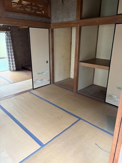 Seaside 3K Single-Story House for Sale in Matsuyama, Ehime - Thumbnail 4