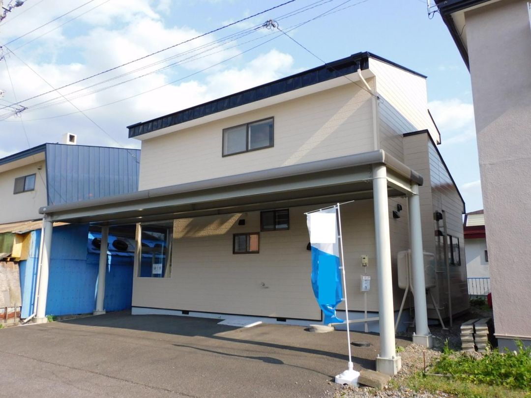 Renovated 3LDK House for Sale in Quiet Obihiro Neighborhood - Thumbnail 3