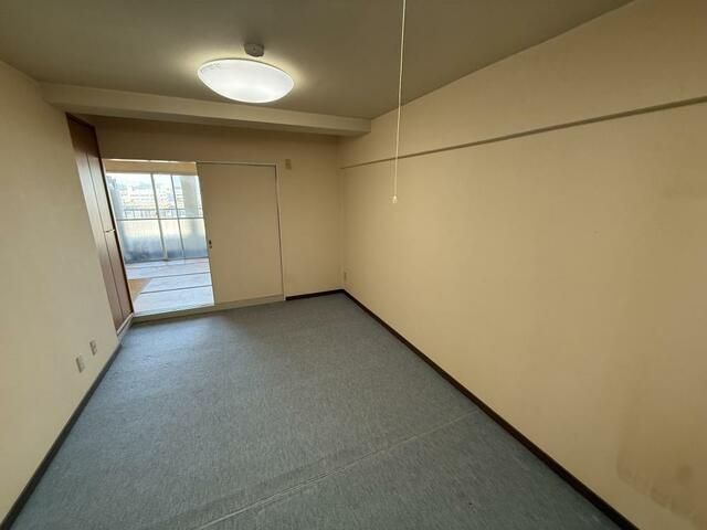 1LDK Apartment for Sale in Marugame, Kagawa - 39.64 sqm - Thumbnail 3