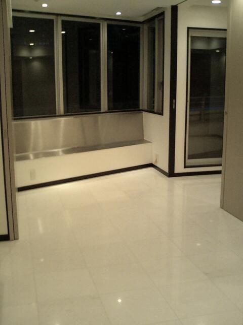 1LDK Apartment for Sale in Shirokane-Takanawa, Minato, Tokyo - Thumbnail 4