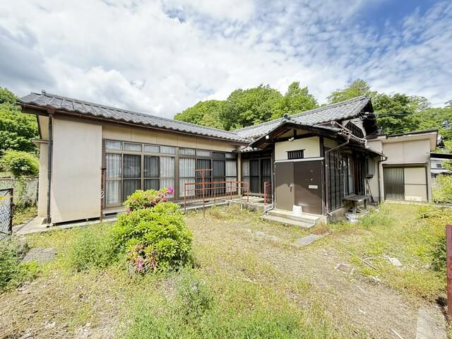 1948 5DK House for Renovation in Fujikawa, Yamanashi - Thumbnail 2