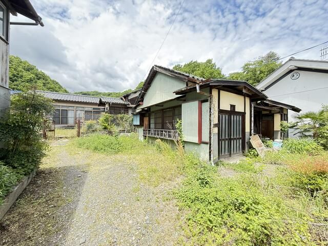 1948 5DK House for Renovation in Fujikawa, Yamanashi - Thumbnail 3