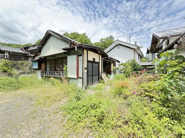 1948 5DK House for Renovation in Fujikawa, Yamanashi - Thumbnail 4