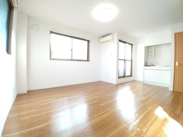 One-Room Apartment for Rent in Takatsuki, Osaka | 23.58 sqm - Thumbnail 3