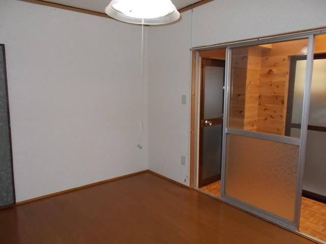 Renovated 3K Terrace House for Rent in Izumi, Osaka - Thumbnail 4