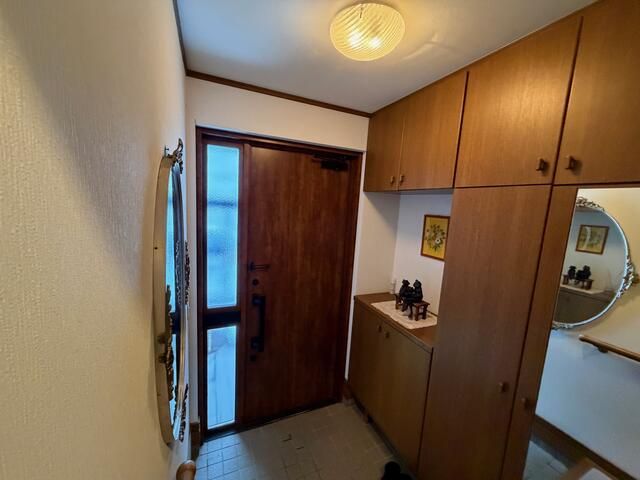 5LDK Two-Generation House for Sale in Ishikari, Hokkaido - Thumbnail 3