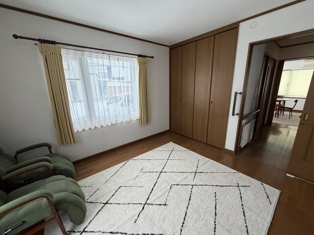 5LDK Two-Generation House for Sale in Ishikari, Hokkaido - Thumbnail 4