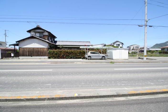 Used 4SLDK Detached House in Kanonji City, Kagawa - 119.12m2 - Thumbnail 3