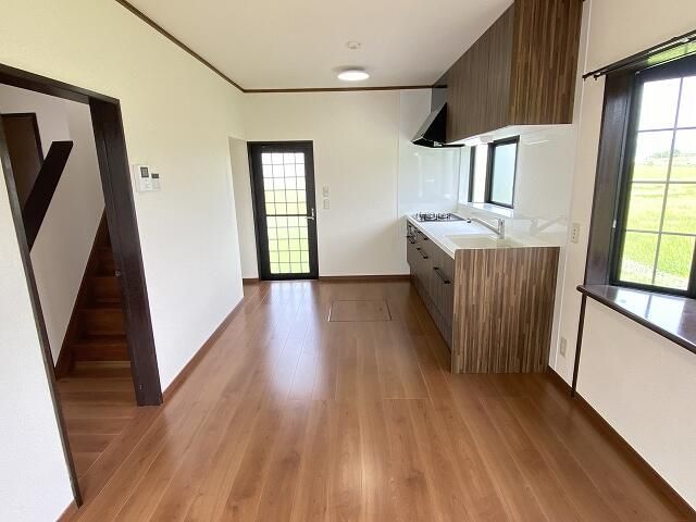 Renovated 3DK House in Shimotsuma, Ibaraki with Parking - Thumbnail 3