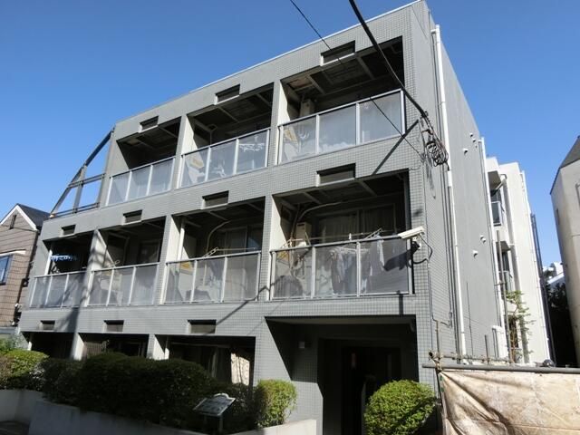Studio Apartment for Sale in Setagaya, Tokyo - Near Komazawa University Station - Thumbnail 2