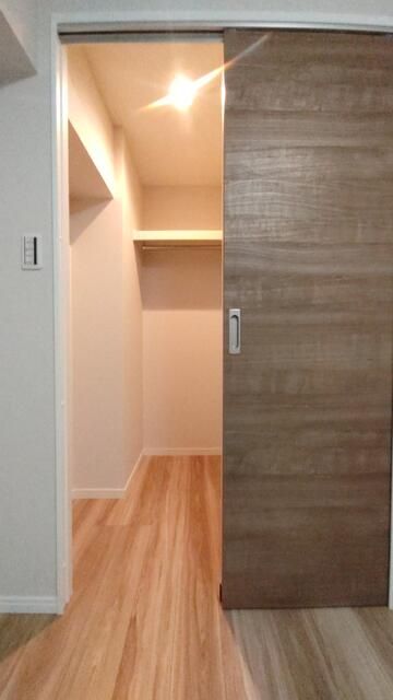 Renovated 2LDK Apartment near Iriya Station, Taito-ku, Tokyo - Thumbnail 3