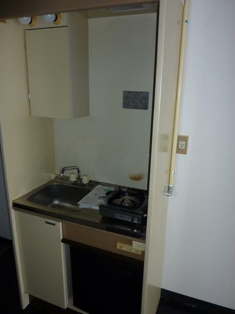 Affordable 1R Apartment for Rent in Suzuka, Mie - 22,000 Yen - Thumbnail 4