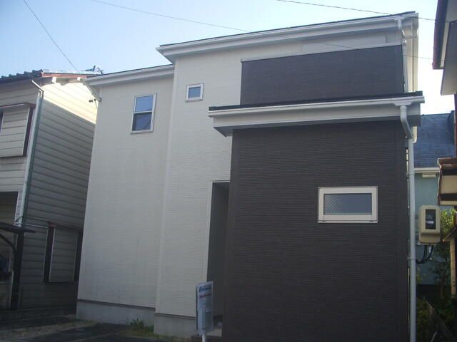 4LDK House for Sale in Moriyama, Nagoya - 2017 Build - Thumbnail 2