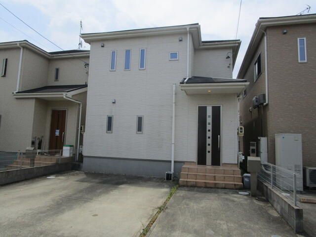 4LDK Detached House for Sale in Inuyama, Aichi - 2015 Build - Thumbnail 2