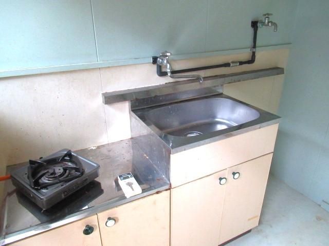Pet-Friendly 1K Apartment for Rent in Quiet Kochi Neighborhood - Thumbnail 3