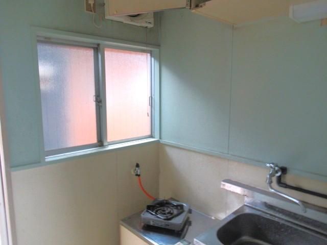 Pet-Friendly 1K Apartment for Rent in Quiet Kochi Neighborhood - Thumbnail 4