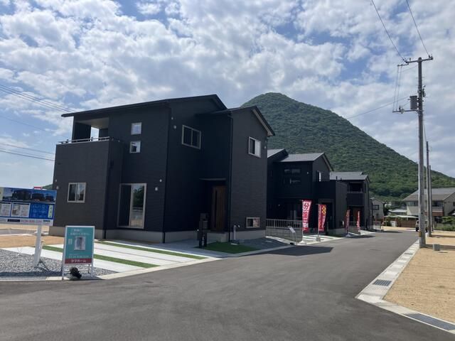 Newly Built 4LDK House in Marugame, Kagawa - 111.06 sqm - Thumbnail 4