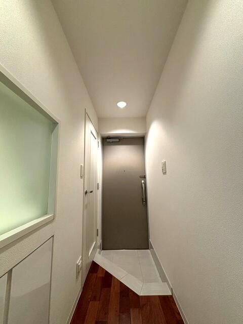 1LDK Apartment for Sale in Ebisu, Shibuya, Tokyo - Thumbnail 3
