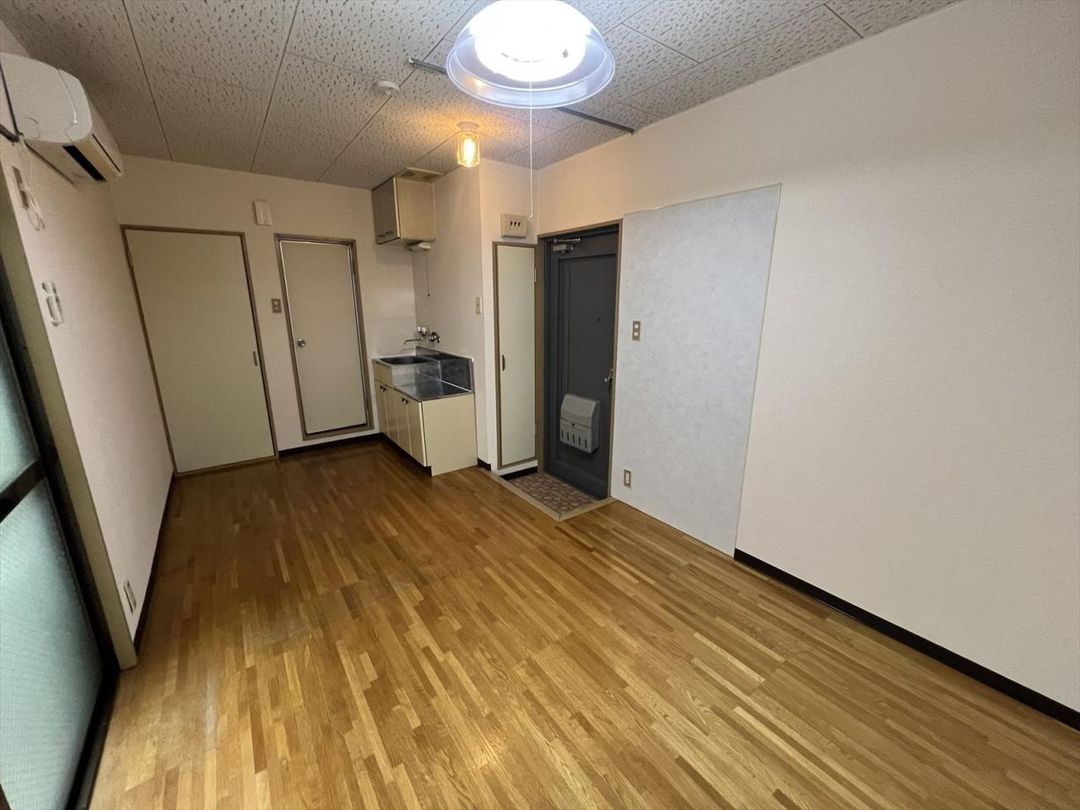 Kyoto Studio Apartment for Rent in Kamigyo Ward - 28,000 Yen - Thumbnail 4