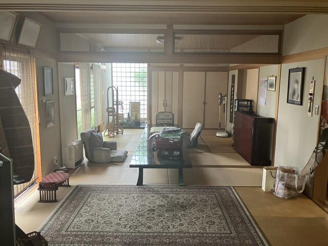 Sekisui House 7SLDK Family Home on Corner Lot in Toyohashi - Thumbnail 4