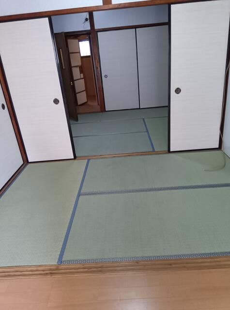 2K Apartment for Rent in Sakai, Osaka - 38,000 JPY - Thumbnail 4