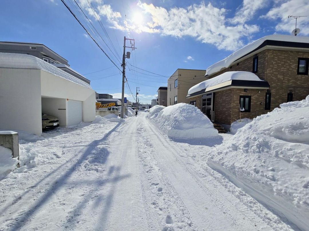 Modern 3SLDK House in Sapporo's Kikusui | 2020 Build - Thumbnail 3