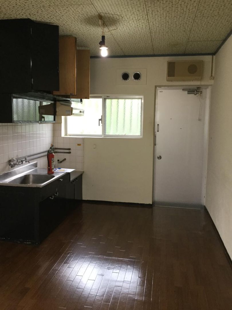 1LDK Apartment for Rent in Ginowan, Okinawa with Free Parking - Thumbnail 2