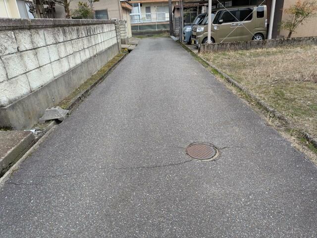 Residential Land for Sale in Takaoka, Toyama - 237.79 sqm - Thumbnail 3