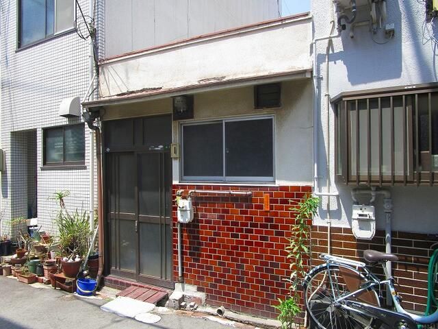 1929 Terrace House for Sale in Osaka Taisho Ward - Renovation Project - Thumbnail 2